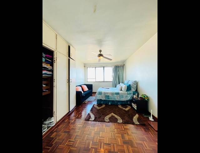 2 BEDROOM APARTMENT FOR SALE IN DURBAN CBD